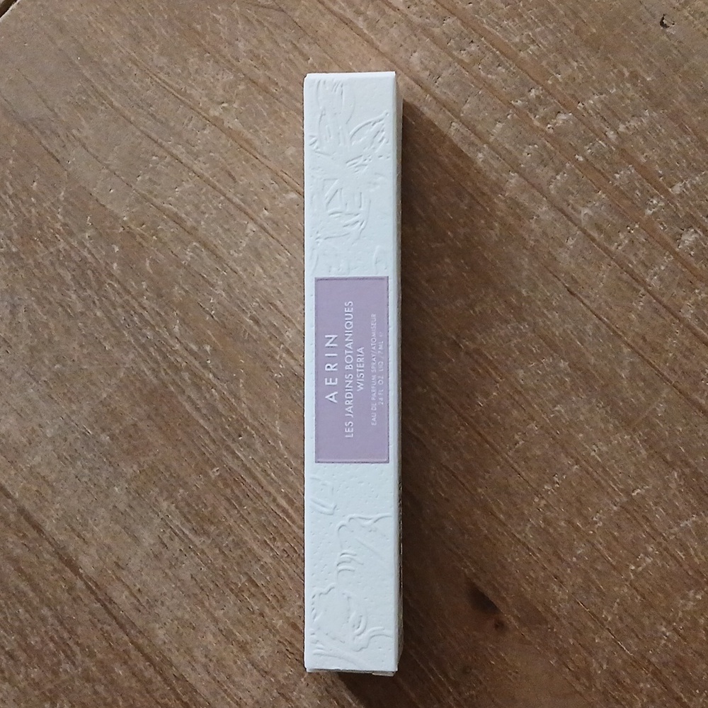 New AERIN Les Jardins Botaniques Wisperia Parfum Spray - Picture 4 of 17